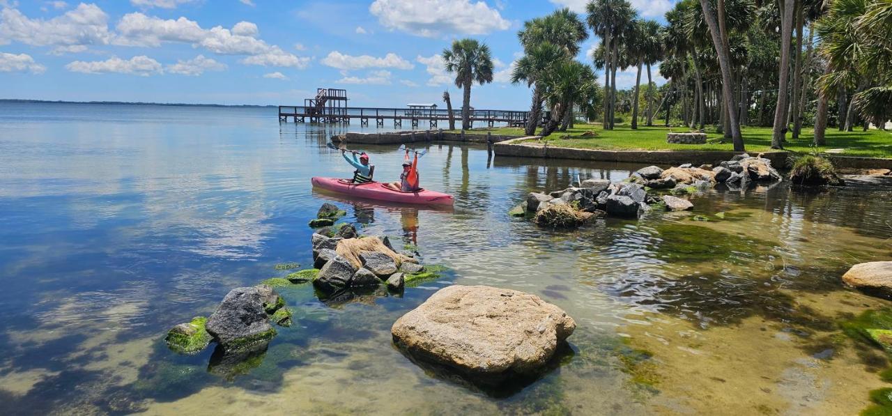 Nasa Waterfront Dolphin Suite Titusville Extérieur photo